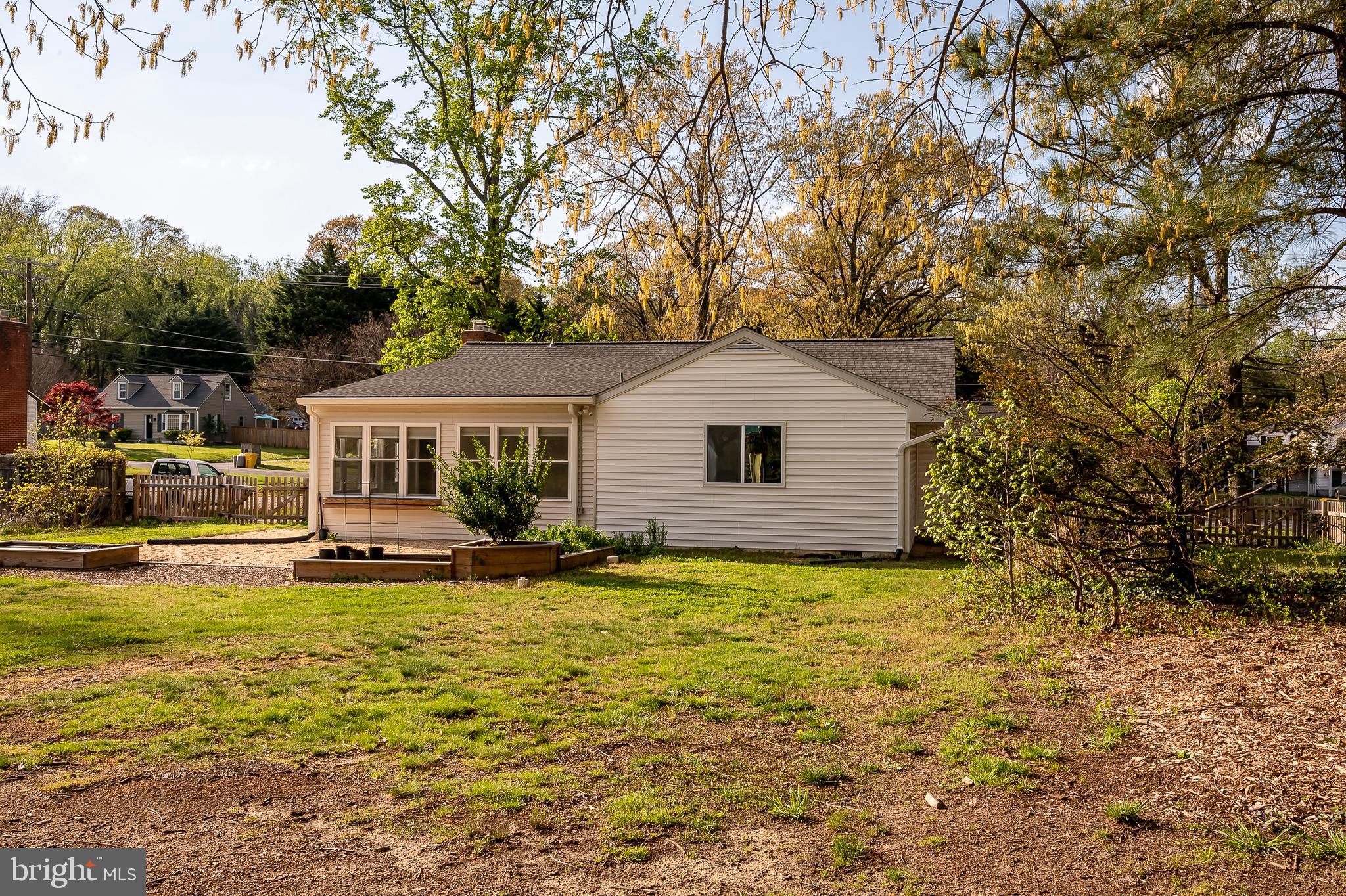 957 Shore Acres Road Arnold, MD 21012 - Photo 30 of 31 Exterior Back
