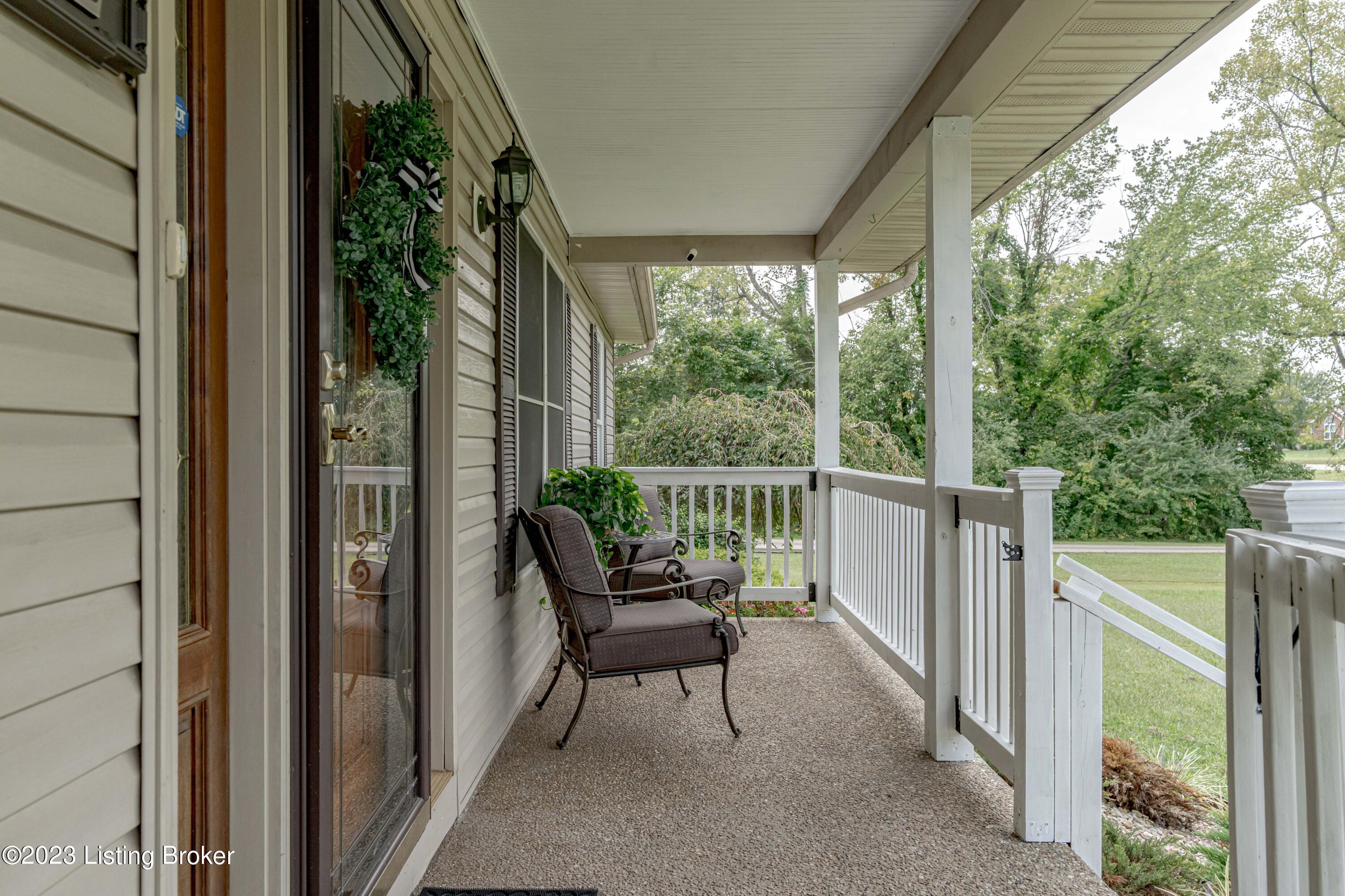 1012 Greenbriar Road Mount Washington, KY 40047 - Photo 16 of 65 DSC02650