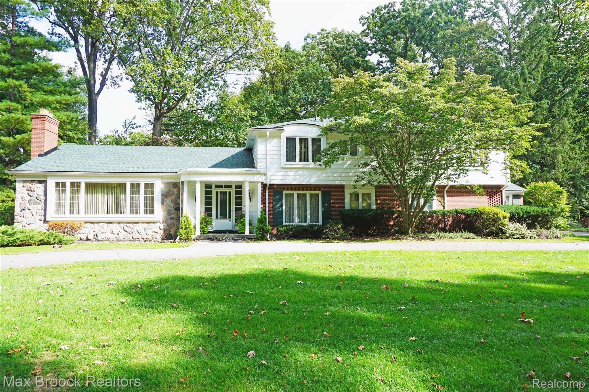 5105 Echo Road Bloomfield Hills, MI 48302 - Photo 1 of 36 Welcome Home!