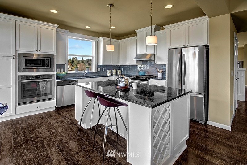 849 Lyons Avenue Northeast Renton, WA 98059 - Photo 8 of 16