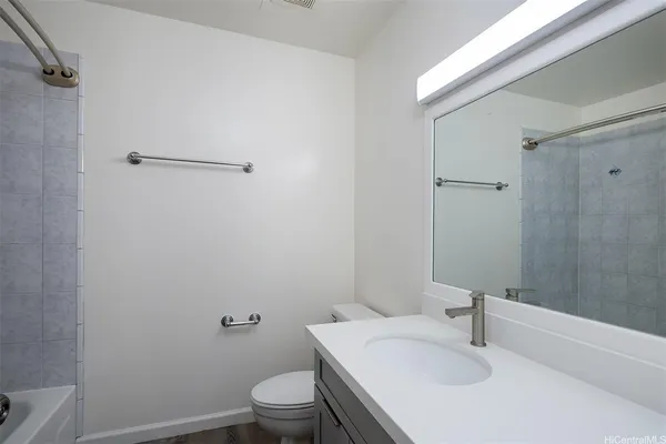 $2,500 | 350 Aoloa Street, Unit C222, Kailua, HI 96734