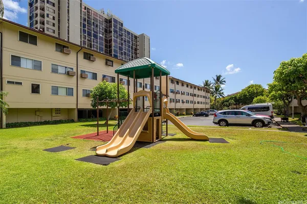 $2,500 | 350 Aoloa Street, Unit C222, Kailua, HI 96734