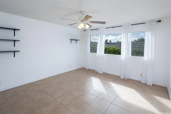 $2,500 | 350 Aoloa Street, Unit C222, Kailua, HI 96734