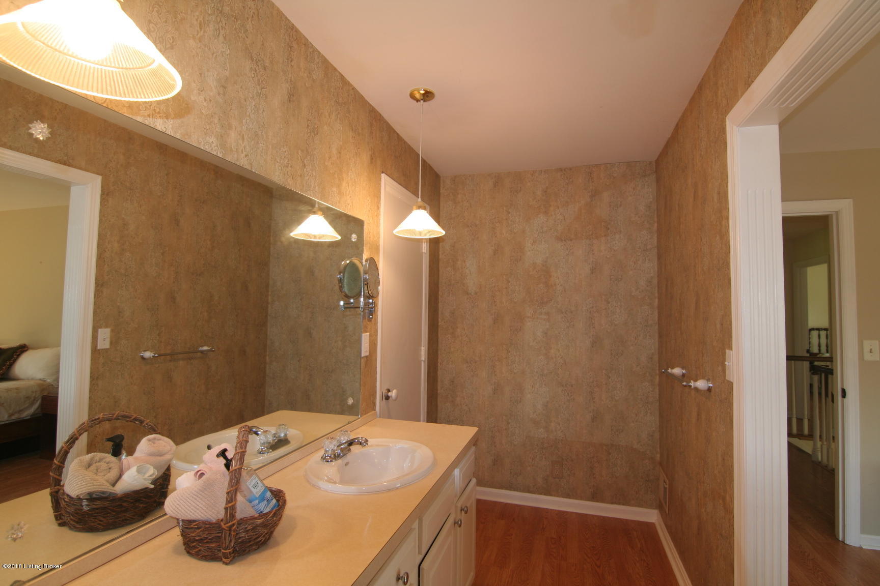204 South Chadwick Road Louisville, KY 40222 - Photo 23 of 26 Master Bath 2