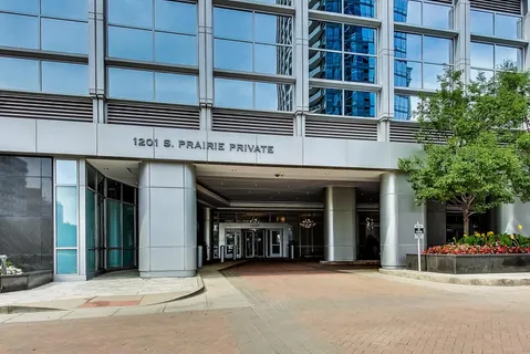 $1,055,000 | 1201 South Prairie Avenue, Unit 803, Chicago, IL 60605