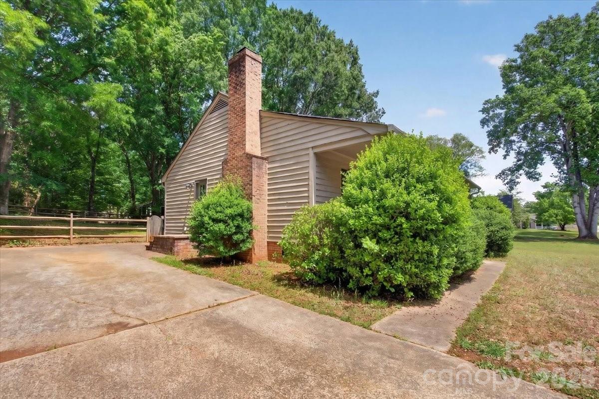 7615 Alexander Road Charlotte, NC 28270 - Photo 29 of 31 Gallery Image 29