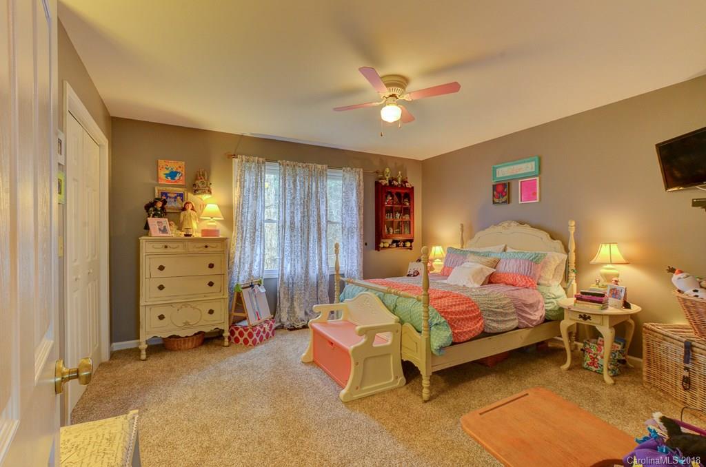 96 Morgan Branch Estate Road Candler, NC 28715 - Photo 20 of 34 Gallery Image 20