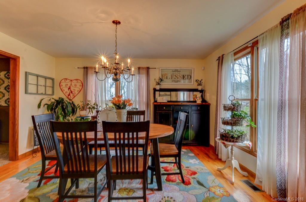 96 Morgan Branch Estate Road Candler, NC 28715 - Photo 10 of 34 Gallery Image 10