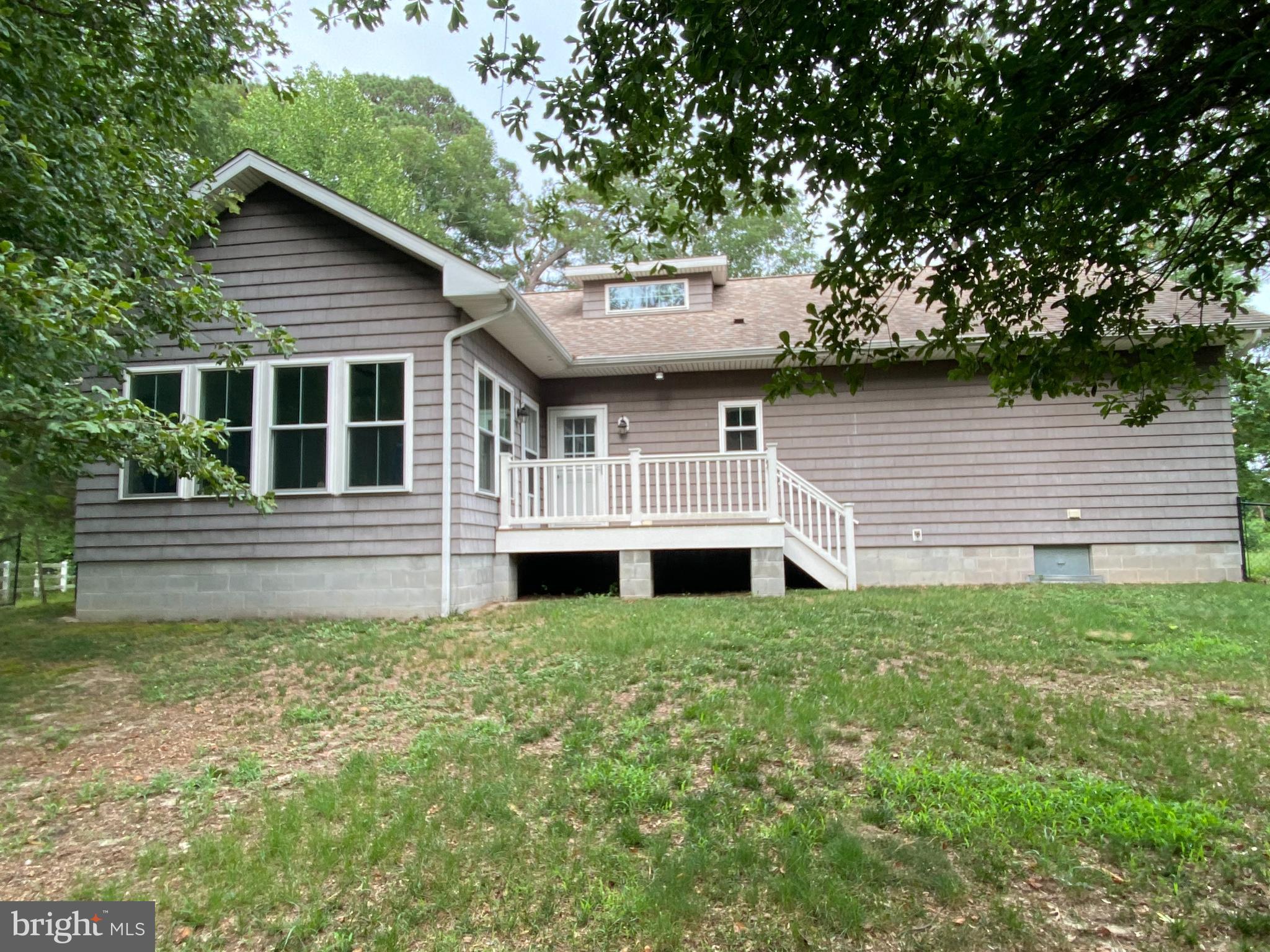 24294 Reynolds Pond Road Milton, DE 19968 - Photo 3 of 30 Back of Home