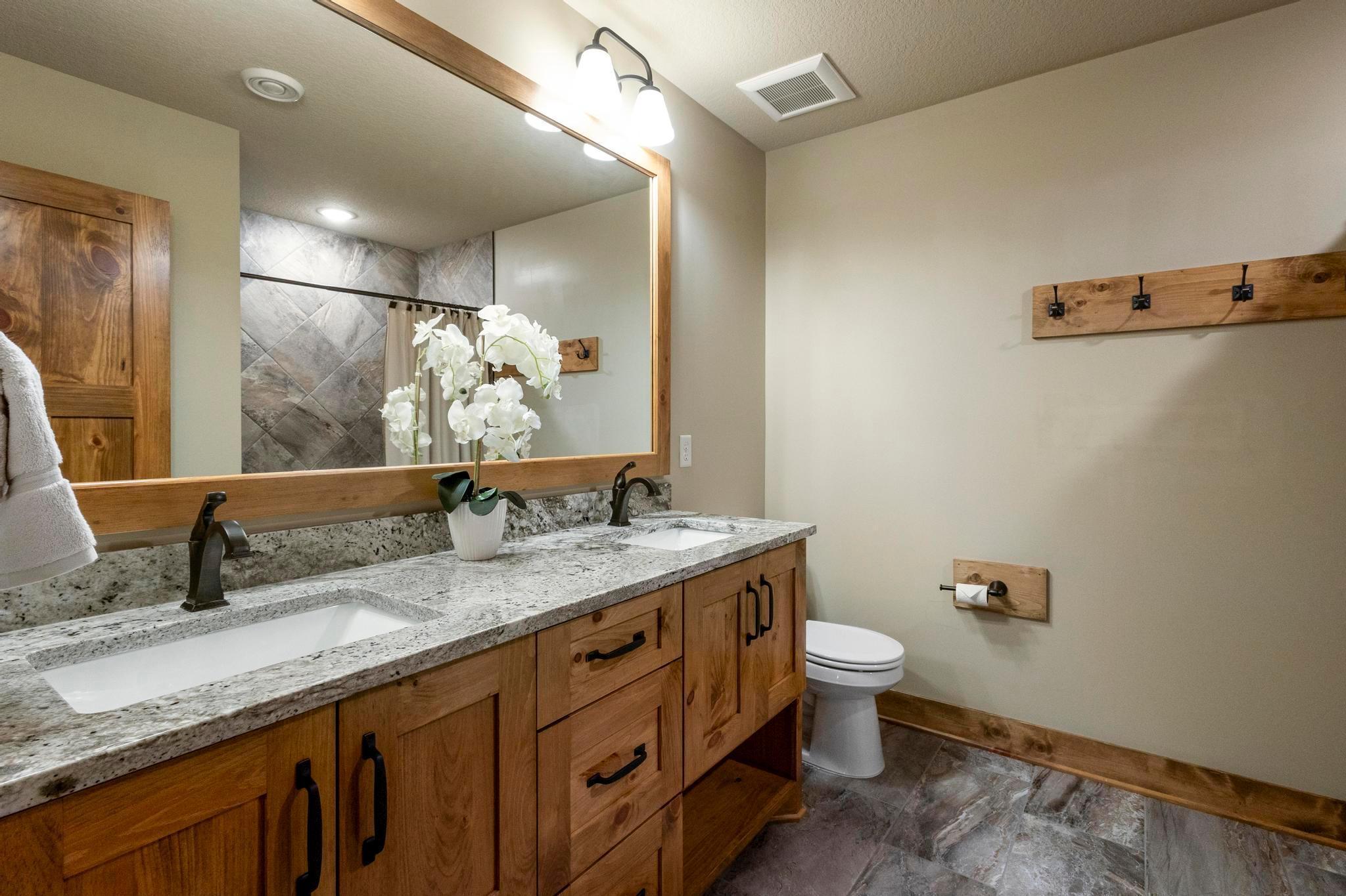 20060 Vine Street Excelsior, MN 55331 - Photo 37 of 62