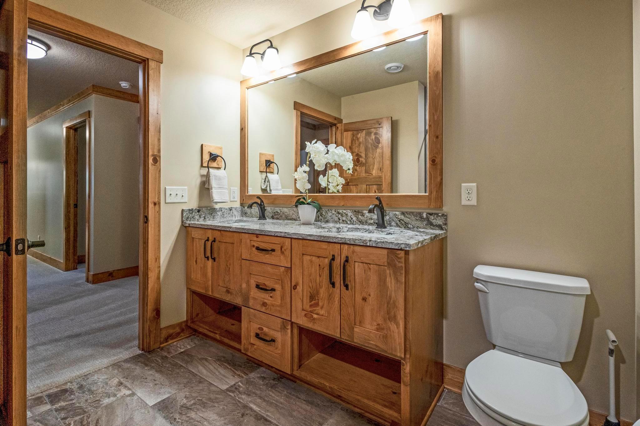 20060 Vine Street Excelsior, MN 55331 - Photo 38 of 62