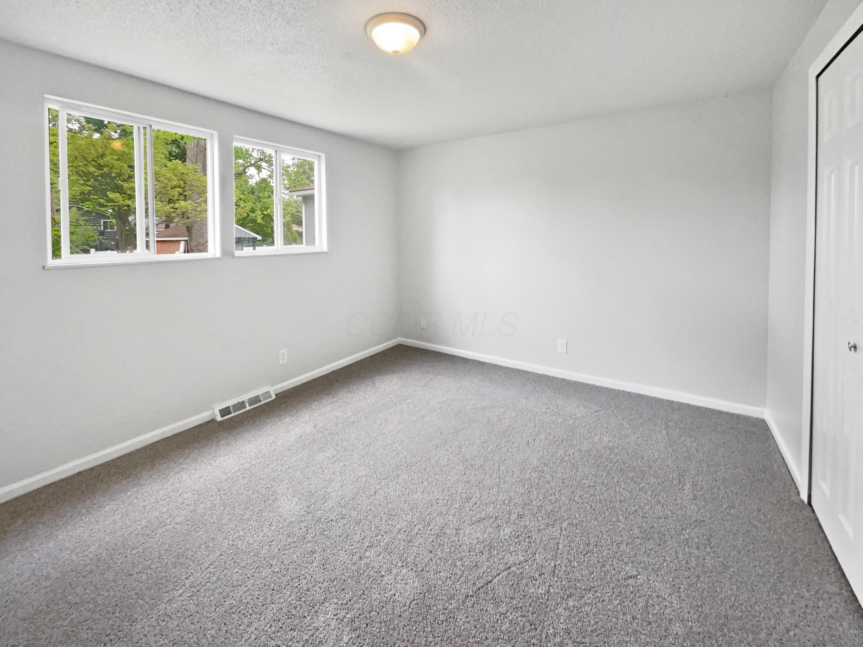 2222 Trent Road Columbus, OH 43229 - Photo 14 of 23 listing_13