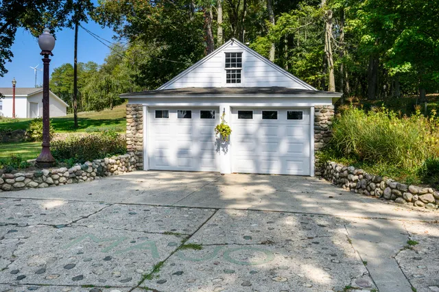 $599,900 | 3189 125th Avenue, Allegan, MI 49010