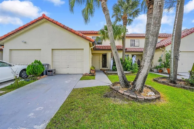 $2,850 | 18578 Woodstream Drive, Boca Raton, FL 33498