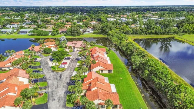 $2,850 | 18578 Woodstream Drive, Boca Raton, FL 33498