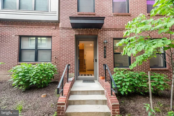 $4,300 | 317 Riggs Park Place, Washington, DC 20011