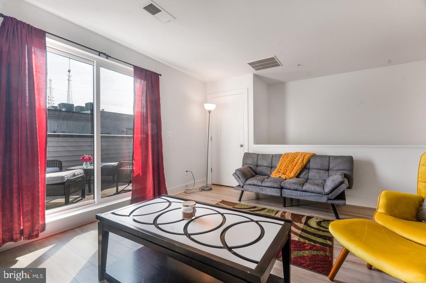 317 Riggs Park Place Washington, DC 20011 - Photo 32 of 37