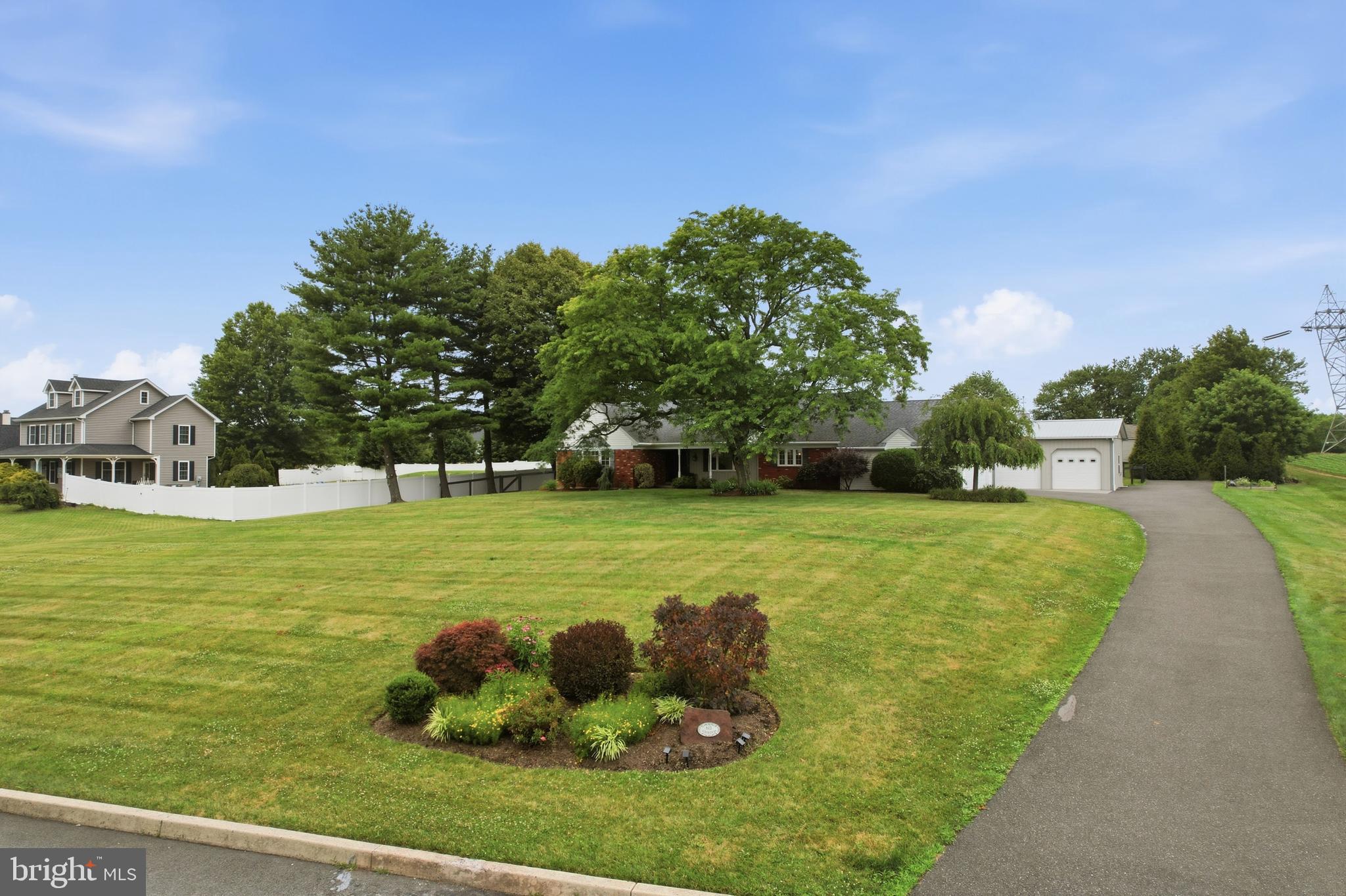 645 Mininger Road Souderton, PA 18964 - Photo 6 of 82