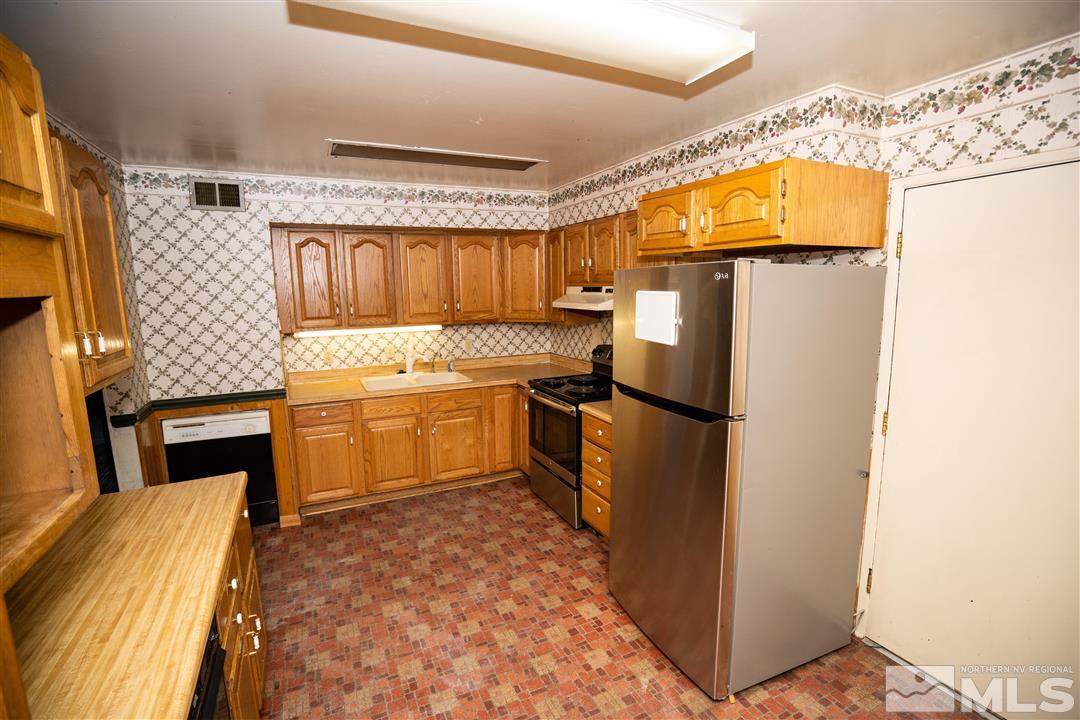 2400 Trident Way Reno, NV 89512 - Photo 8 of 20 Photo 8
