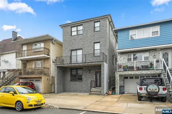 $3,000 | 138 76th Street, Unit 2, North Bergen, NJ 07047