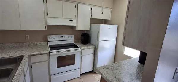 $124,900 | 4737 Lake Villa Drive, Clearwater, FL 33762