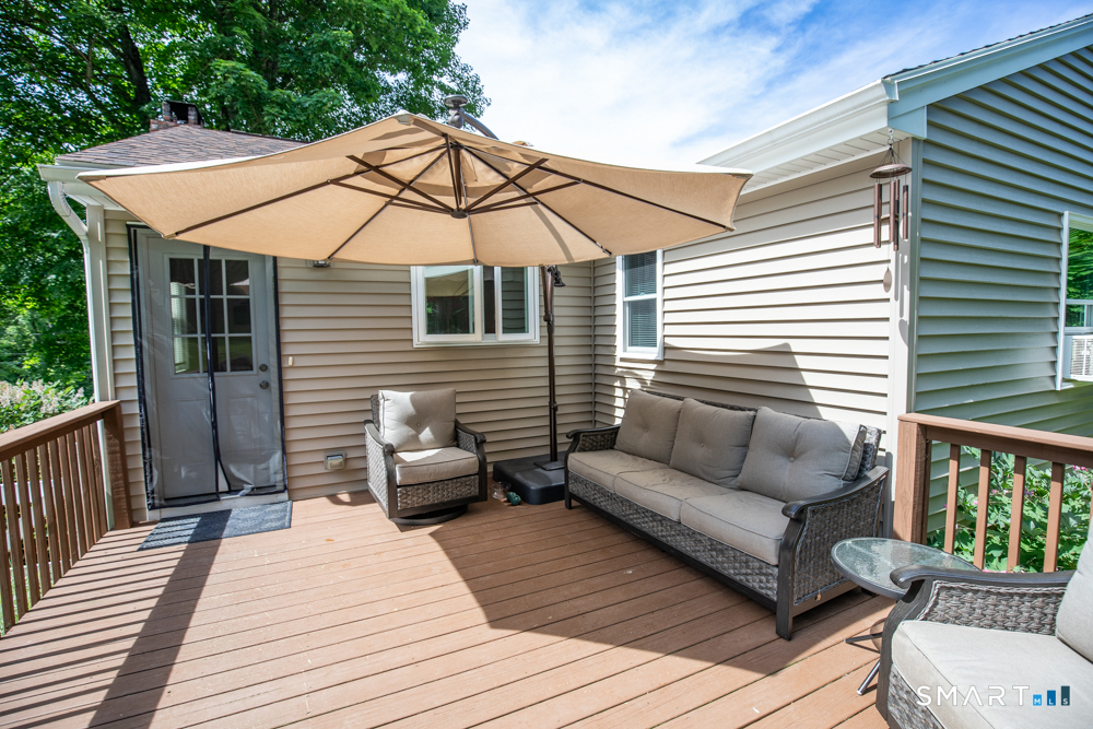 154 Meeting House Hill Road Durham, CT 06422 - Photo 27 of 37 Deck