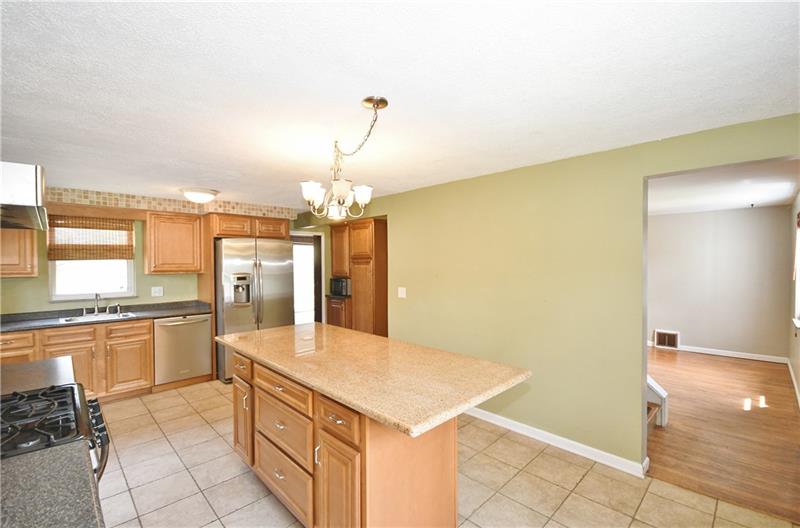 5063 Grove Road Pittsburgh, PA 15236 - Photo 11 of 25 Gallery Image 11