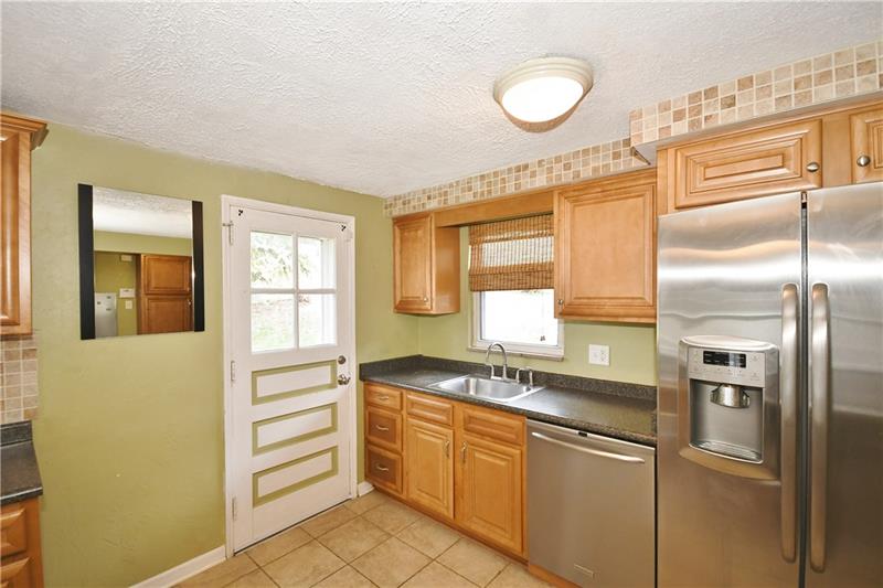 5063 Grove Road Pittsburgh, PA 15236 - Photo 12 of 25 Gallery Image 12
