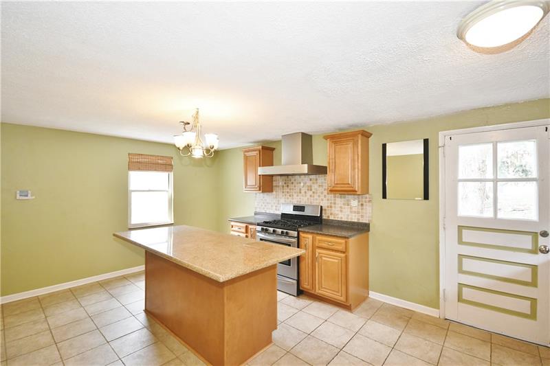 5063 Grove Road Pittsburgh, PA 15236 - Photo 14 of 25 Gallery Image 14