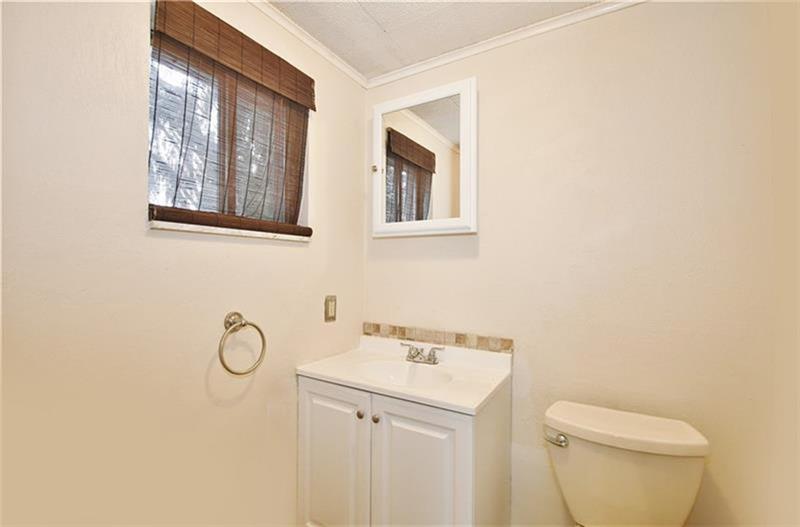 5063 Grove Road Pittsburgh, PA 15236 - Photo 15 of 25 Gallery Image 15