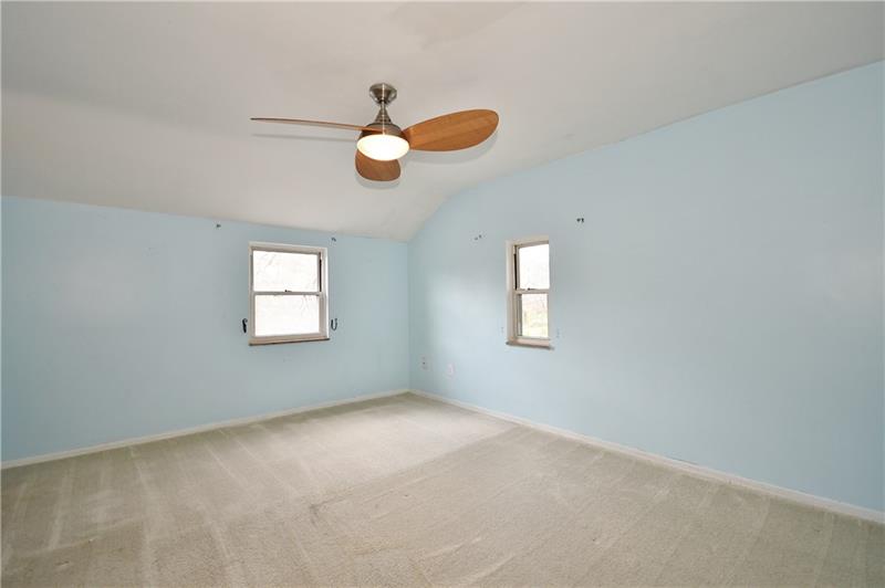 5063 Grove Road Pittsburgh, PA 15236 - Photo 20 of 25 Gallery Image 20