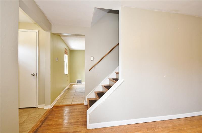 5063 Grove Road Pittsburgh, PA 15236 - Photo 3 of 25 Gallery Image 3
