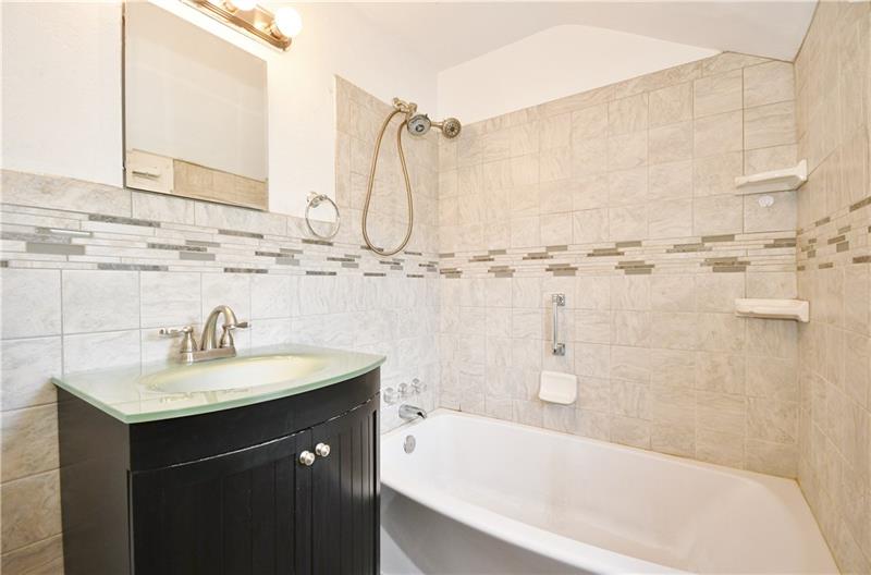 5063 Grove Road Pittsburgh, PA 15236 - Photo 21 of 25 Gallery Image 21