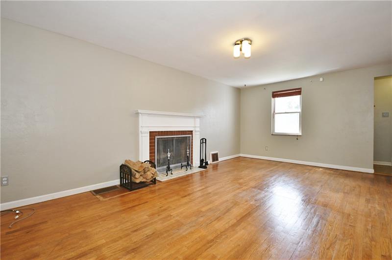 5063 Grove Road Pittsburgh, PA 15236 - Photo 5 of 25 Gallery Image 5