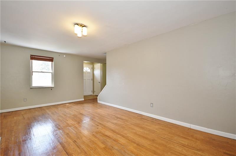 5063 Grove Road Pittsburgh, PA 15236 - Photo 6 of 25 Gallery Image 6