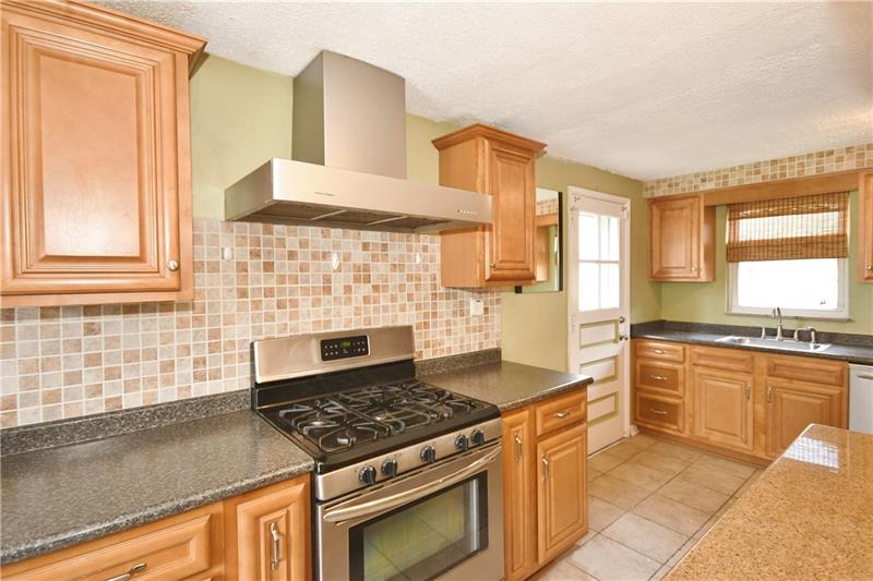 5063 Grove Road Pittsburgh, PA 15236 - Photo 8 of 25 Gallery Image 8