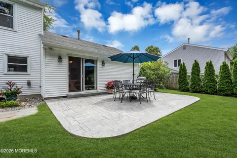 $575,000 | 1466 Arapaho Court, Toms River, NJ 08755
