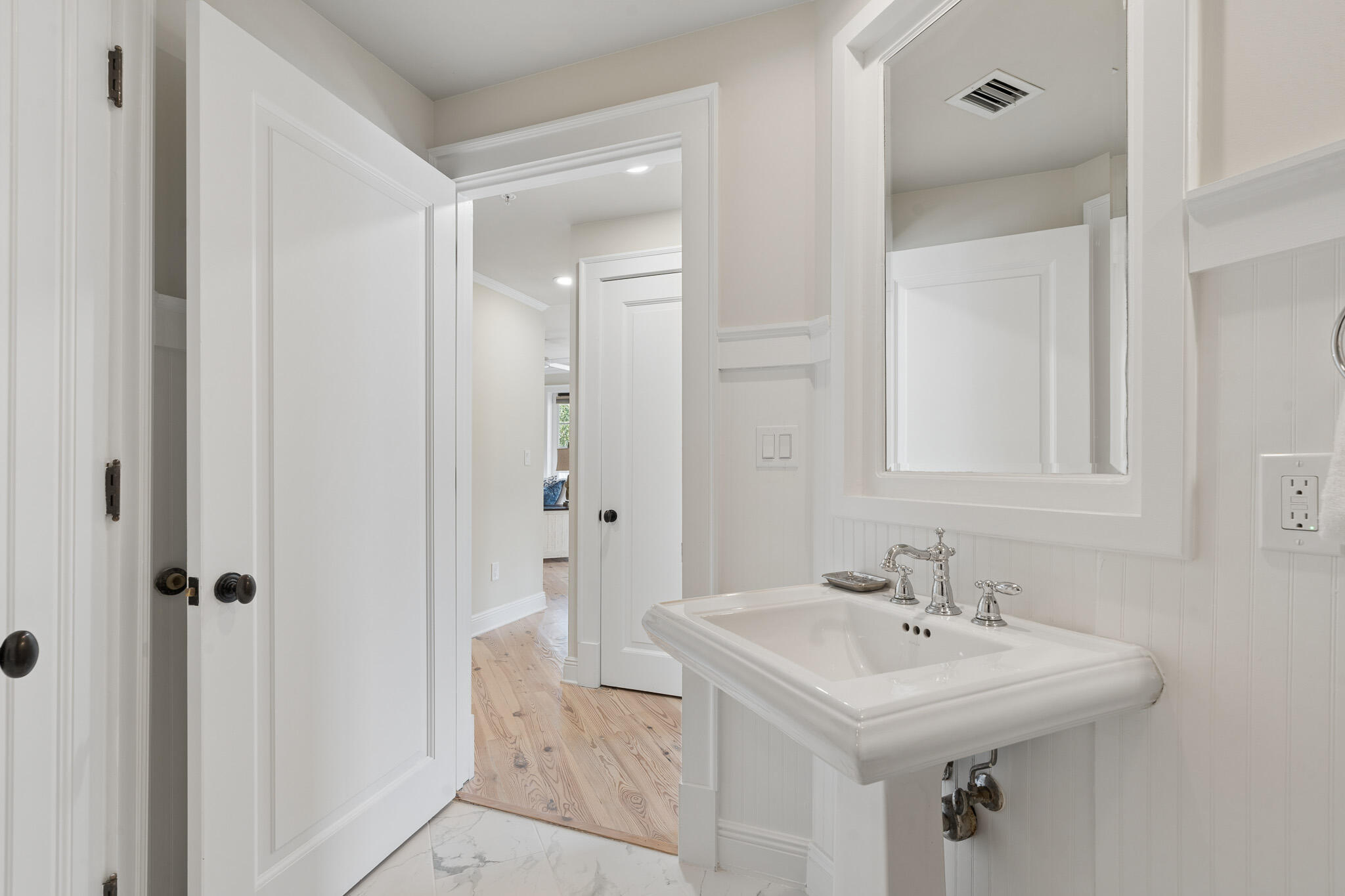 104 North Barrett Square, Unit 2D Inlet Beach, FL 32461 - Photo 5 of 63 VRT01458