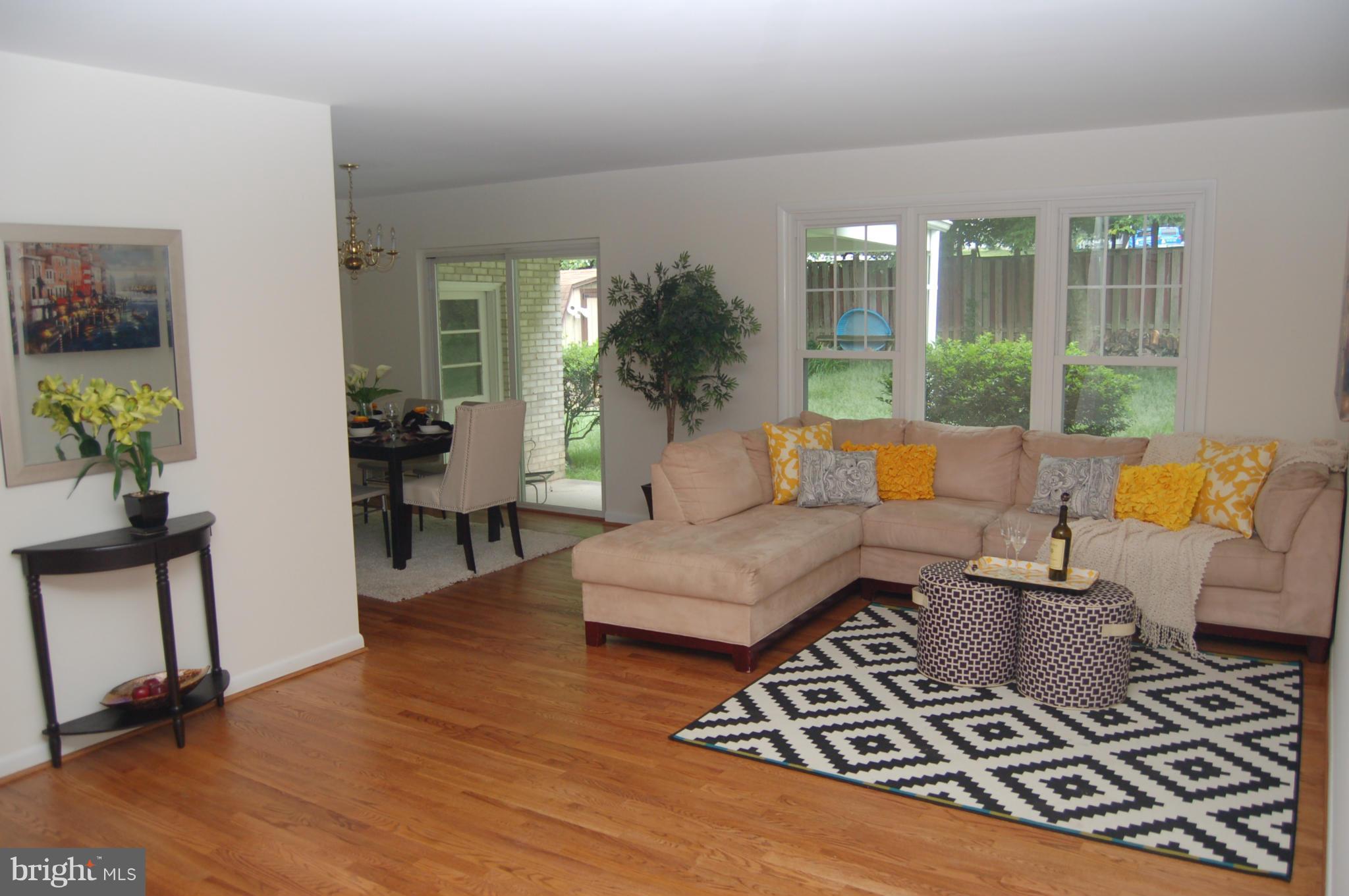 2721 Weller Road Silver Spring, MD 20906 - Photo 12 of 30 Living Room