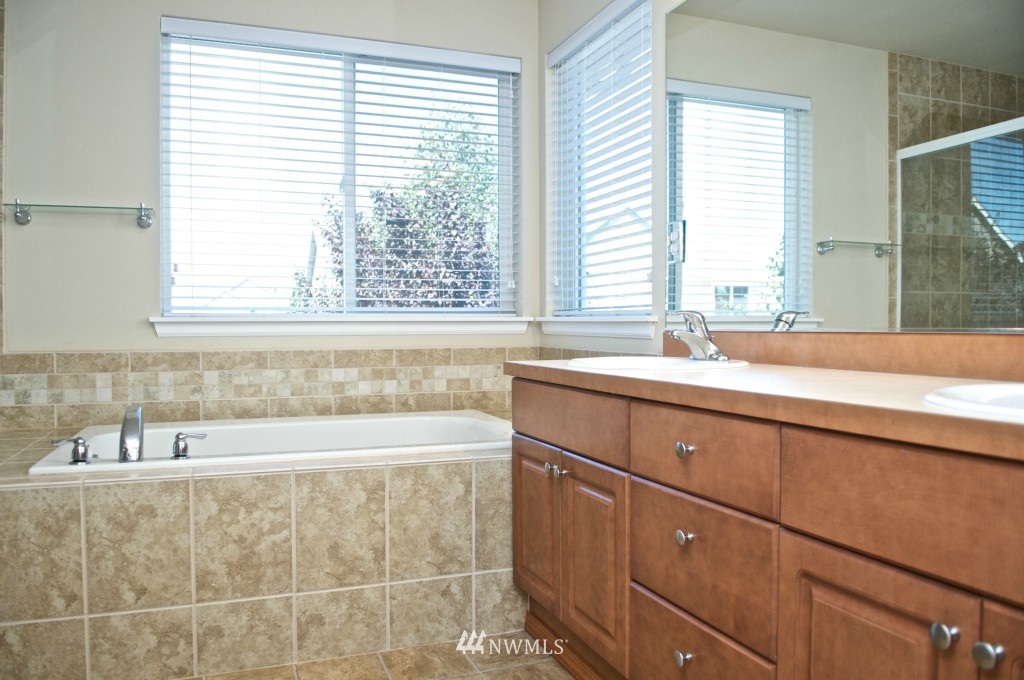 7153 Inlay Street Southeast Lacey, WA 98513 - Photo 18 of 25 Gallery Image 18