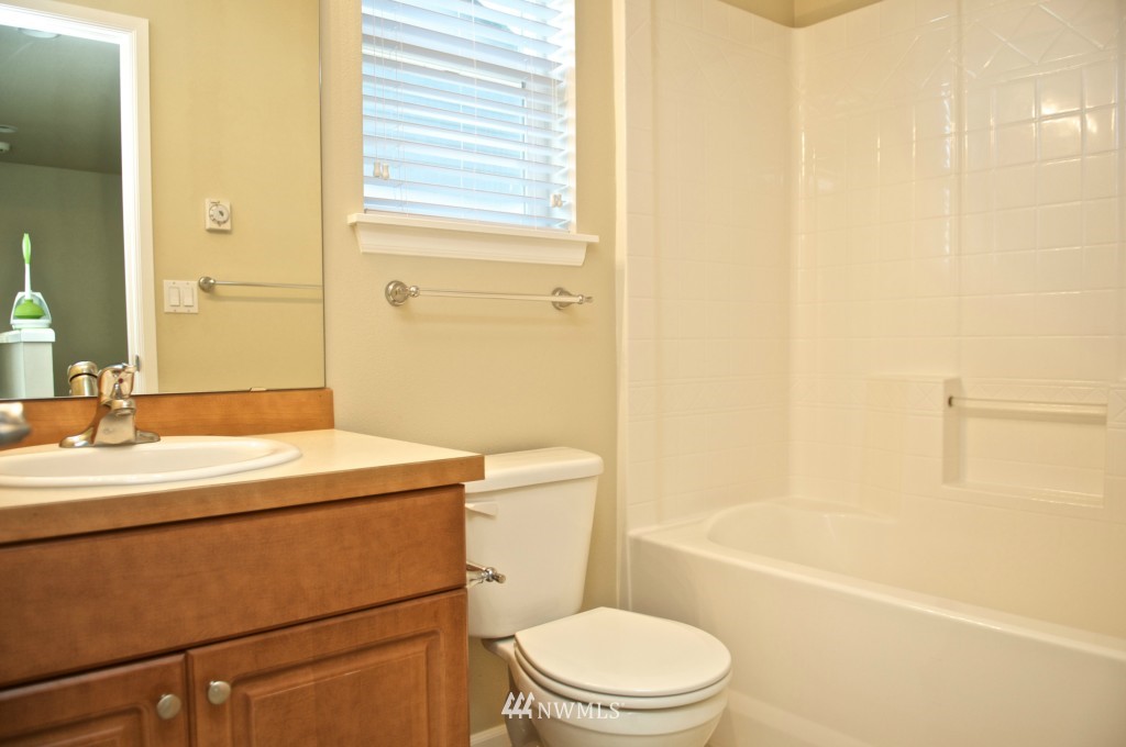 7153 Inlay Street Southeast Lacey, WA 98513 - Photo 22 of 25 Gallery Image 22