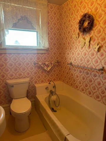 $103,400 | 221 North Minnesota Street, Crookston, MN 56716