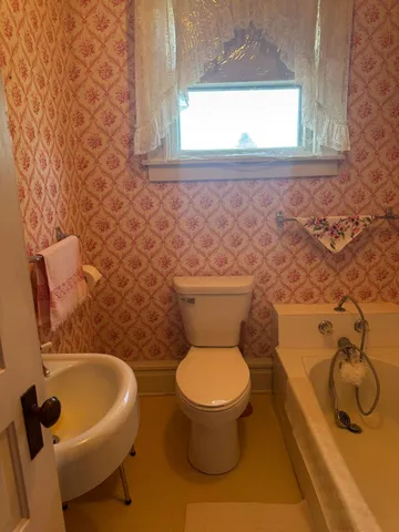 $103,400 | 221 North Minnesota Street, Crookston, MN 56716