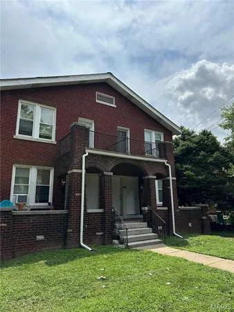 $850 | 4030 Hydraulic Avenue, Unit A, St. Louis, MO 63116