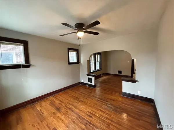 $850 | 4030 Hydraulic Avenue, Unit A, St. Louis, MO 63116