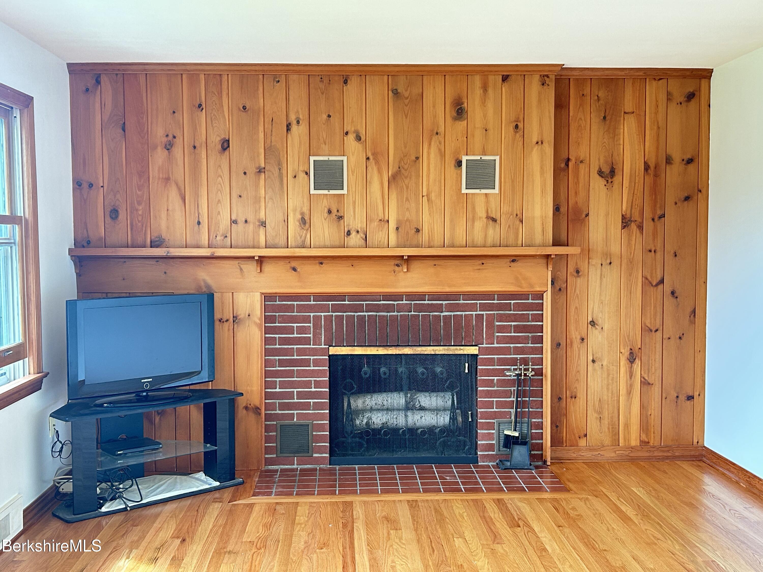 2044 State Road Richmond, MA 01254 - Photo 16 of 52 IMG_1141