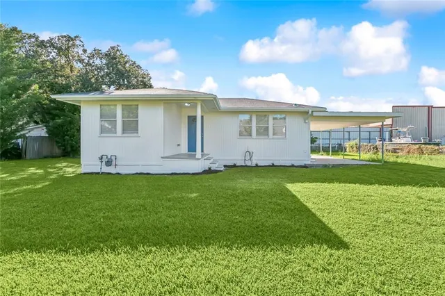 $195,000 | 147 Star Place, Belle Chasse, LA 70037