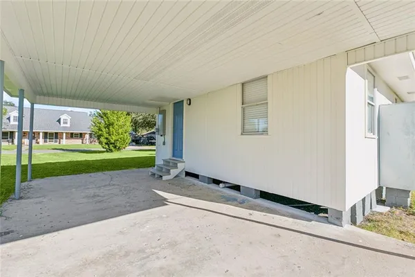 $195,000 | 147 Star Place, Belle Chasse, LA 70037