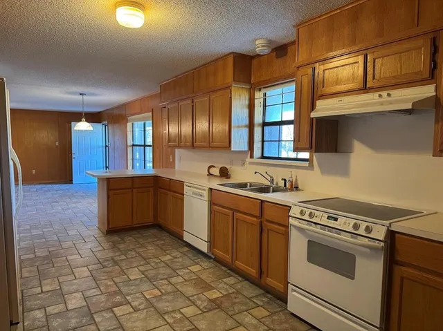 $259,500 | 512 County Road 701, Teague, TX 75860