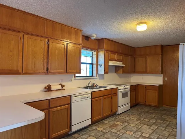 $259,500 | 512 County Road 701, Teague, TX 75860